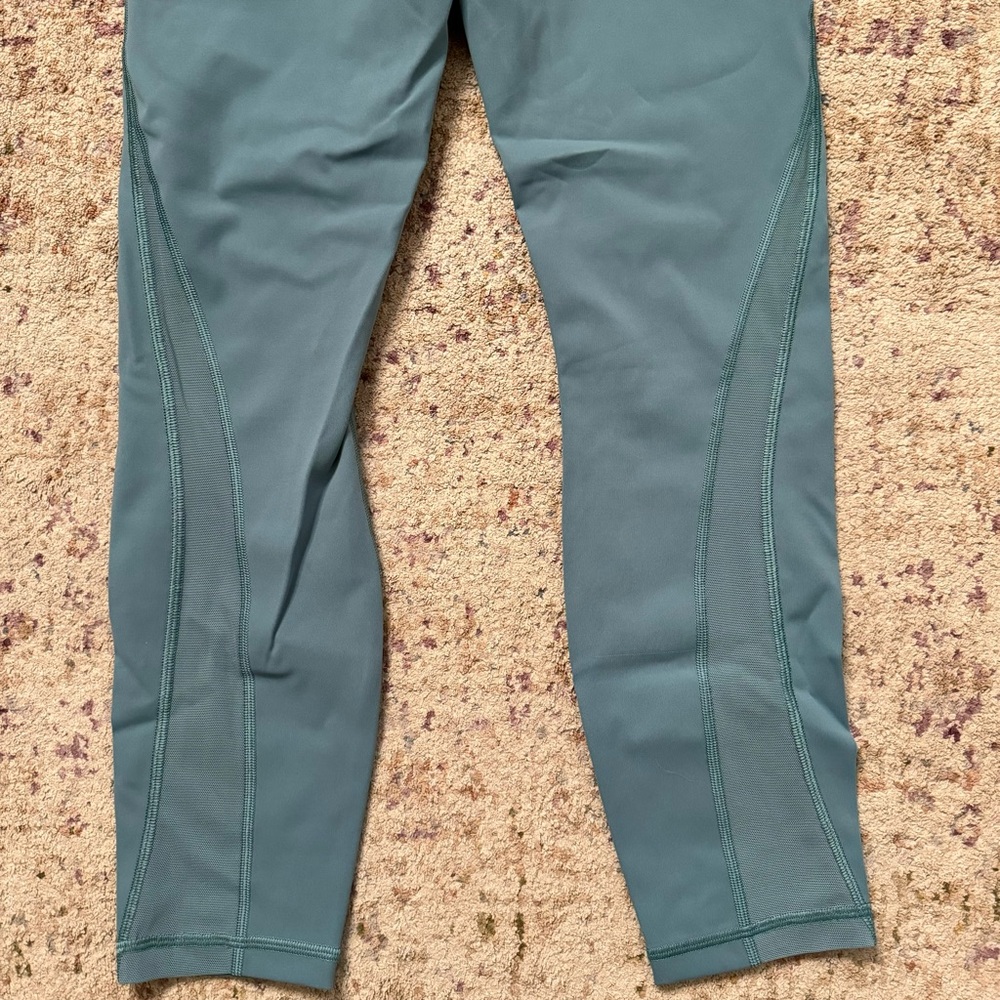Lululemon Train Times Pant 25" Sz 6 - Picture 9 of 13